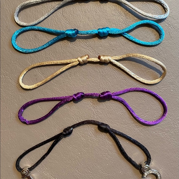 Cuffs of Luv bracelet - Picture 3 of 5